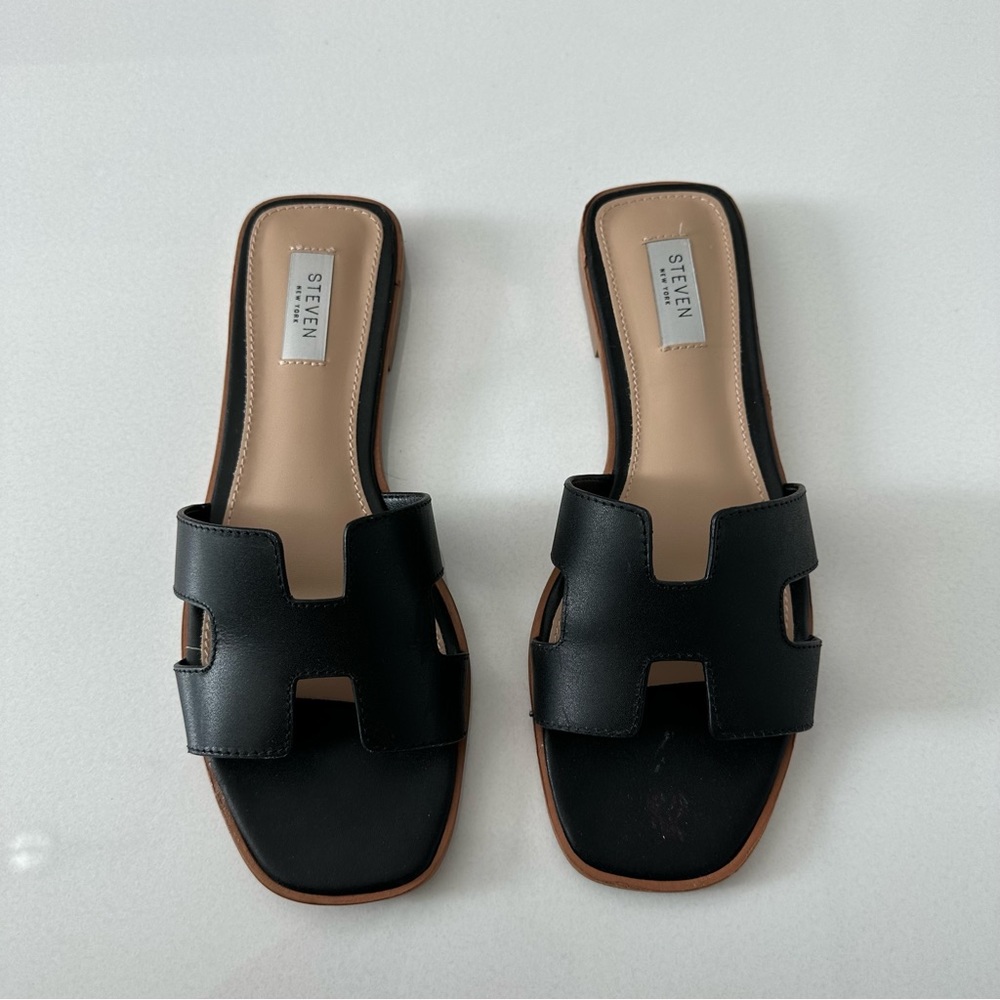 STEVE MADDEN Hadyn Black Leather Sandals